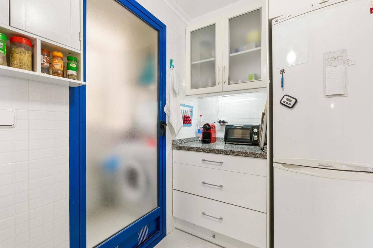 2 soverom Leilighet til salgs i Cabo Roig med svømmebasseng garasje - € 275 000 (Ref: 8951762)