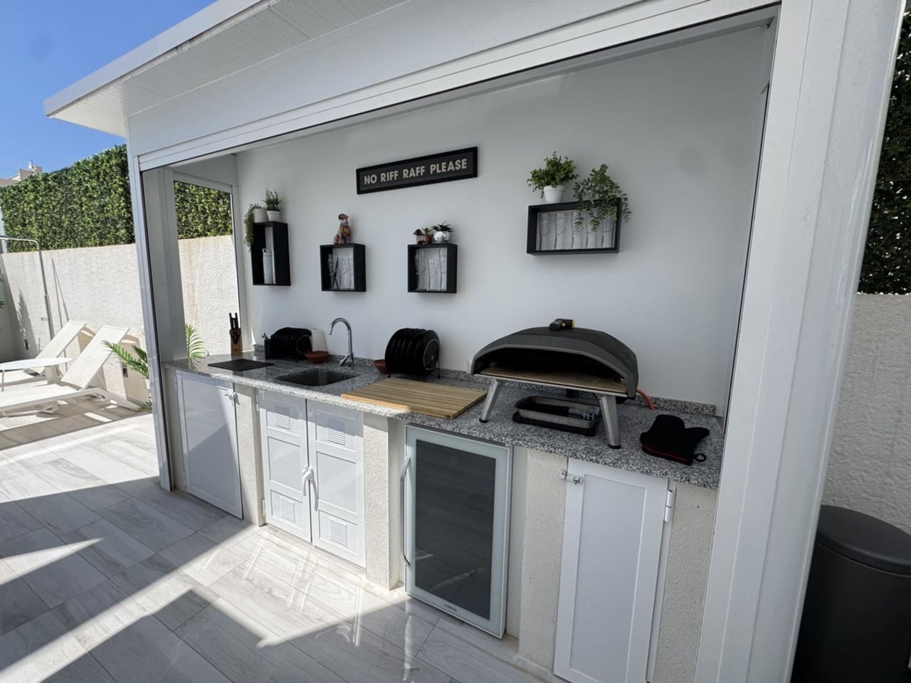 4 quarto Moradia para venda em Cabo Roig com piscina - 635 000 € (Ref: 8952481)