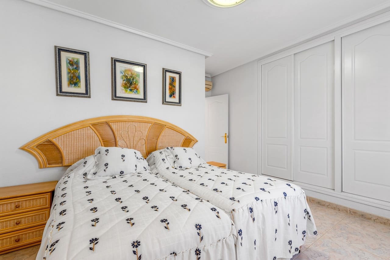 Chalet de 7 habitaciones en Ciudad Quesada en venta con piscina - 750.000 € (Ref: 8960099)