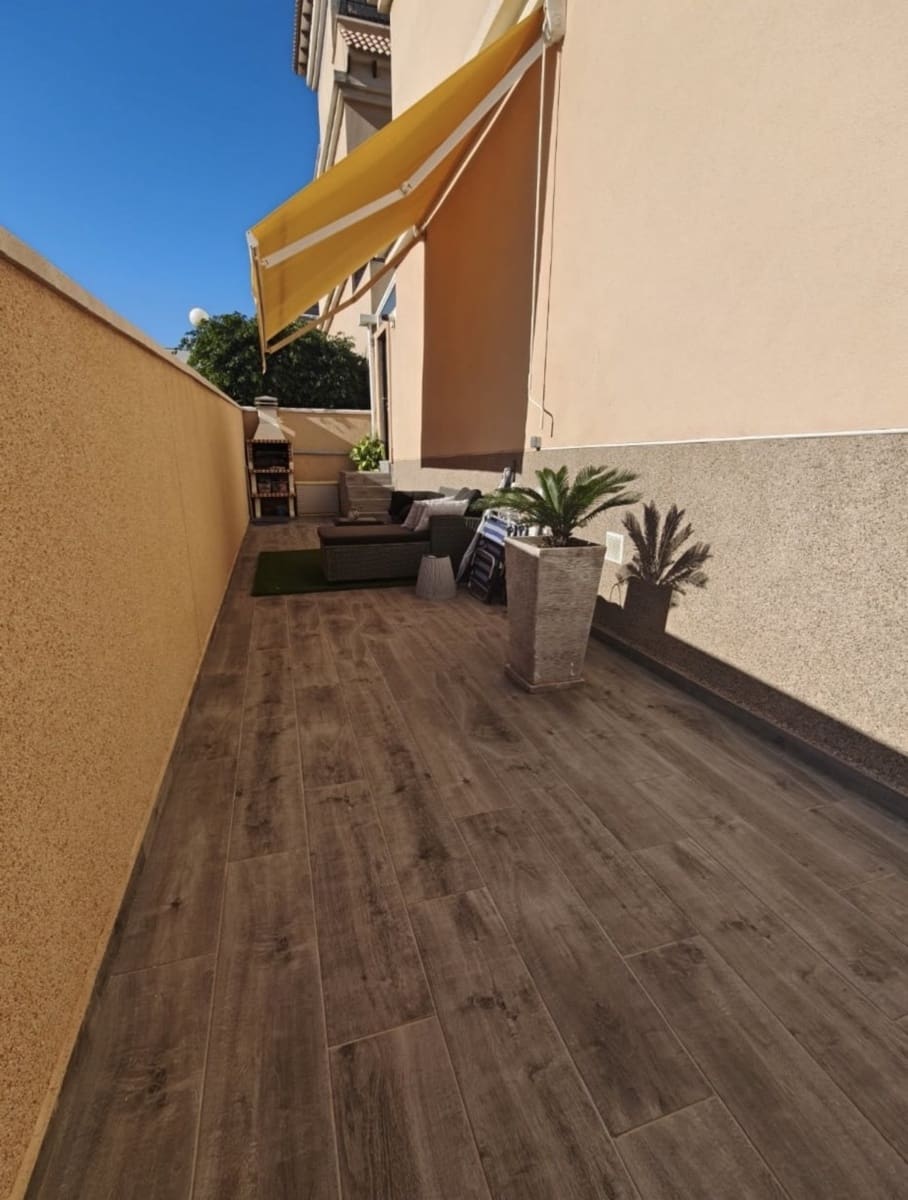 3 sypialnia Dom na sprzedaż w Villamartin z basenem garażem - 279 900 € (Ref: 8964247)