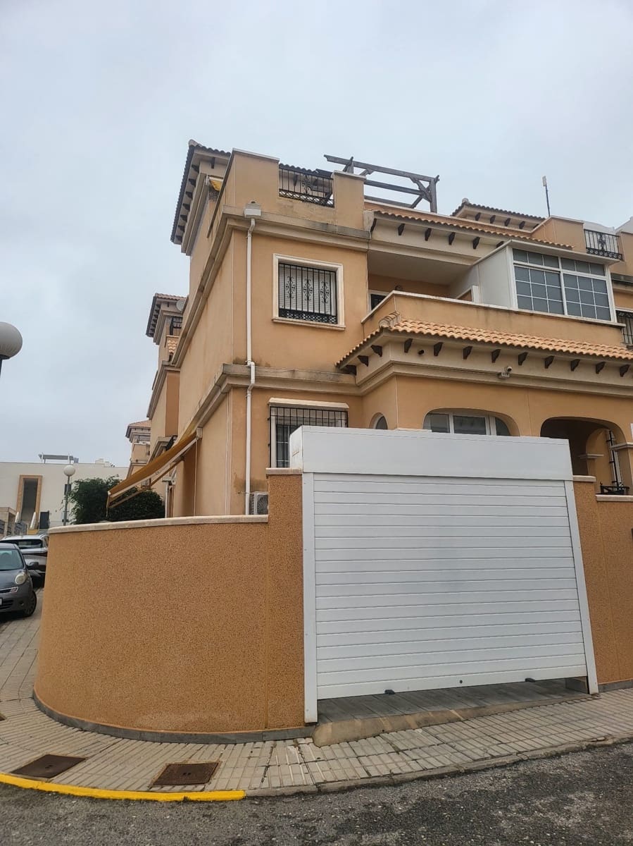 3 sypialnia Dom na sprzedaż w Villamartin z basenem garażem - 279 900 € (Ref: 8964247)