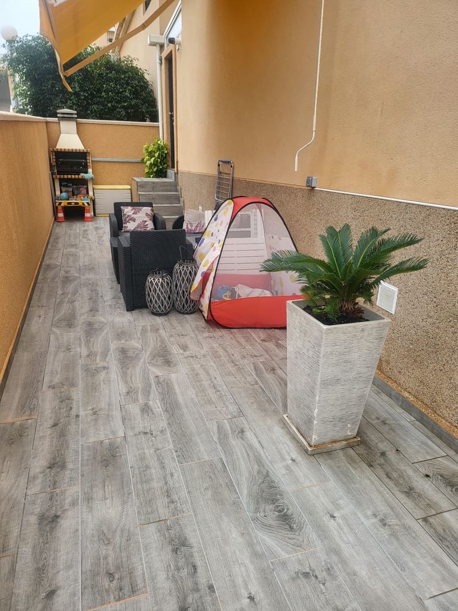 3 sypialnia Dom na sprzedaż w Villamartin z basenem garażem - 279 900 € (Ref: 8964247)