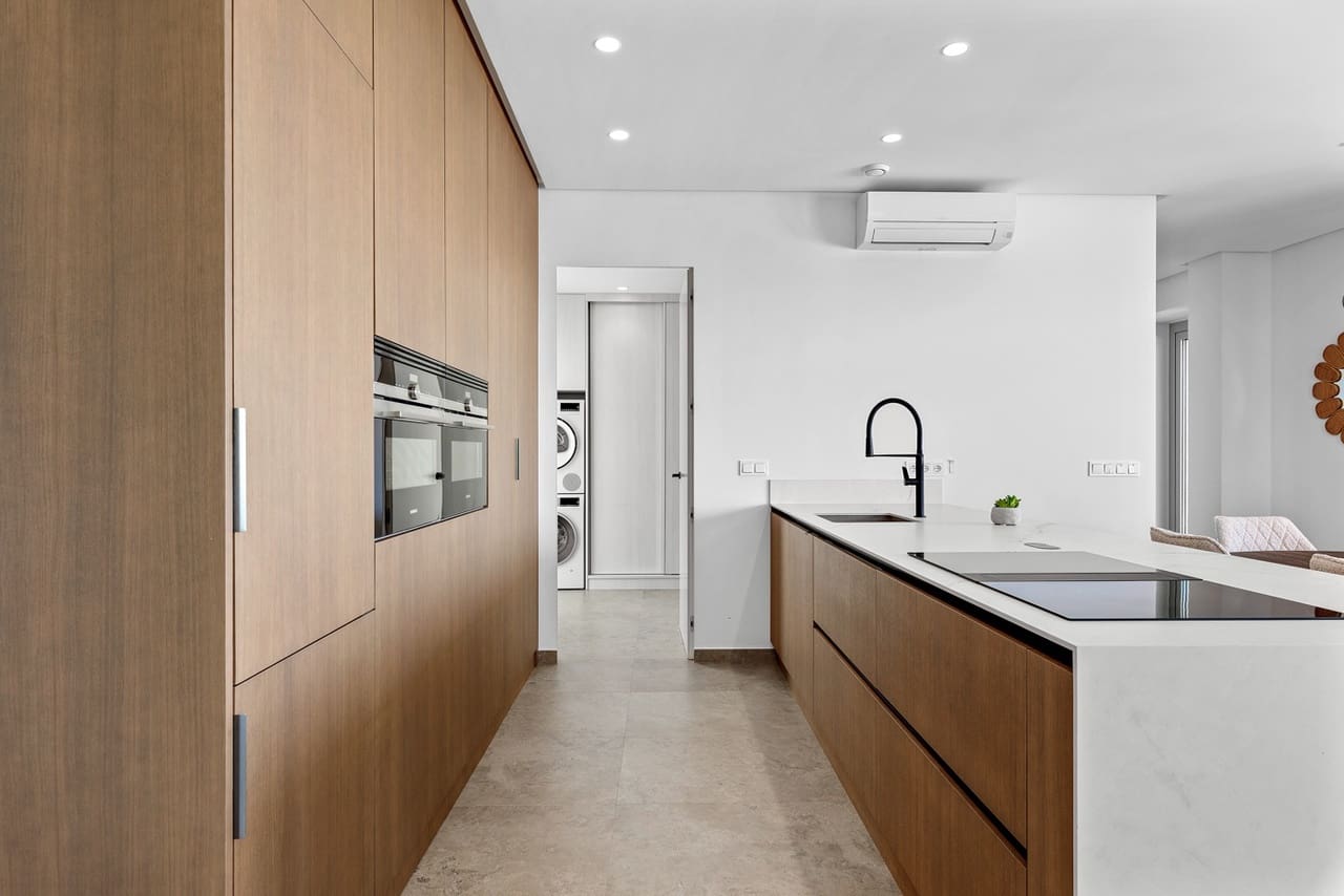 4 slaapkamer Villa te koop in Benijofar met zwembad garage - € 1.495.000 (Ref: 8975873)