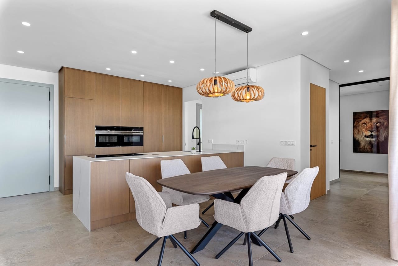 4 slaapkamer Villa te koop in Benijofar met zwembad garage - € 1.495.000 (Ref: 8975873)