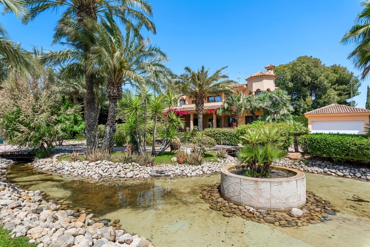 5 Zimmer Villa zu verkaufen in Elche / Elx mit Pool - 1.165.000 € (Ref: 8975879)