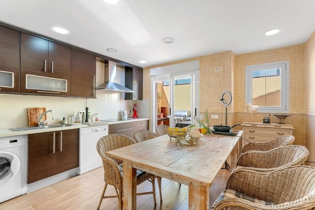 5 slaapkamer Villa te koop in Alfaz del Pi / L'Alfàs del Pi met zwembad - € 499.000 (Ref: 9004660)