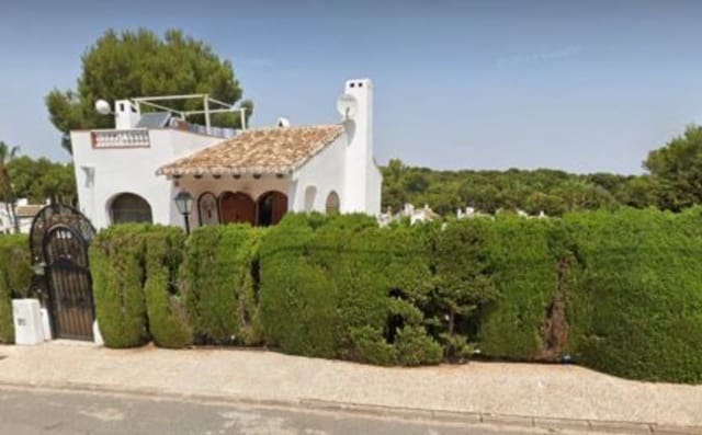 4 camera da letto Villa in vendita in Villamartin, Orihuela con piscina garage - 879.000 € (Rif: 9016751)
