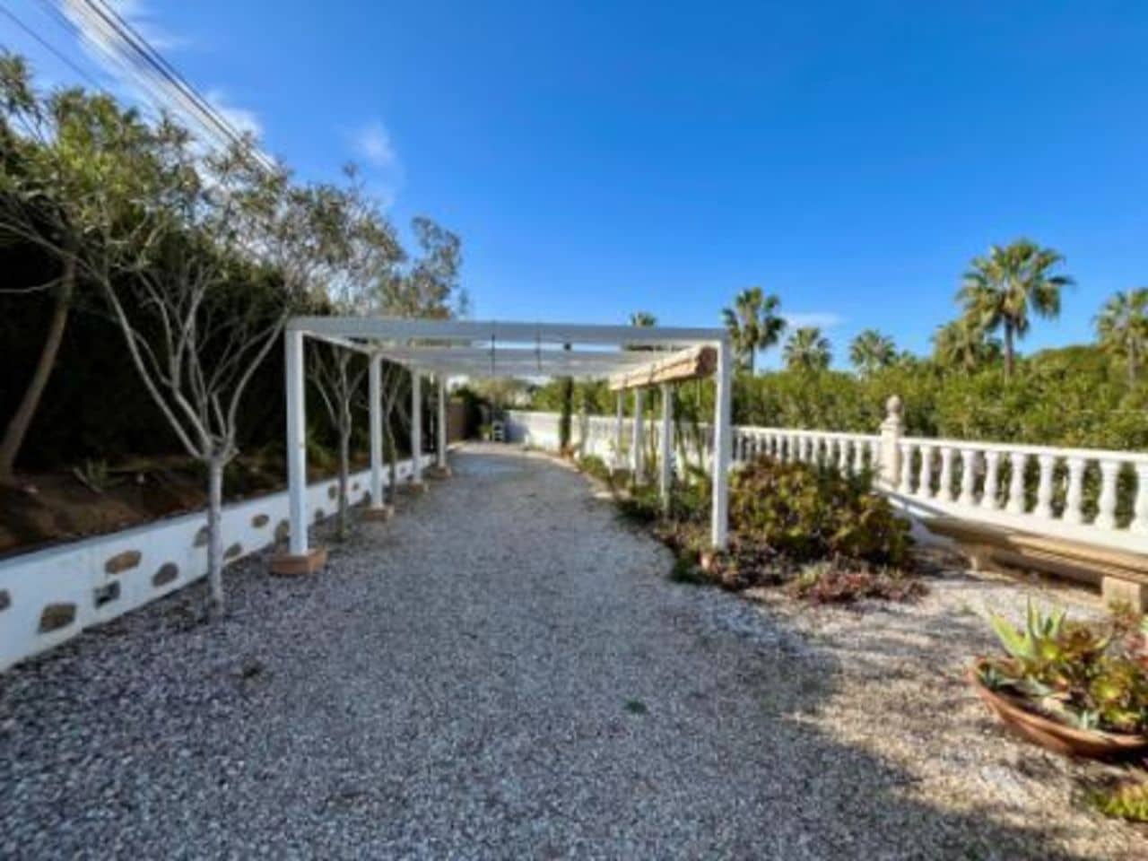 4 soverom Villa til salgs i Villamartin med svømmebasseng garasje - € 879 000 (Ref: 9016751)