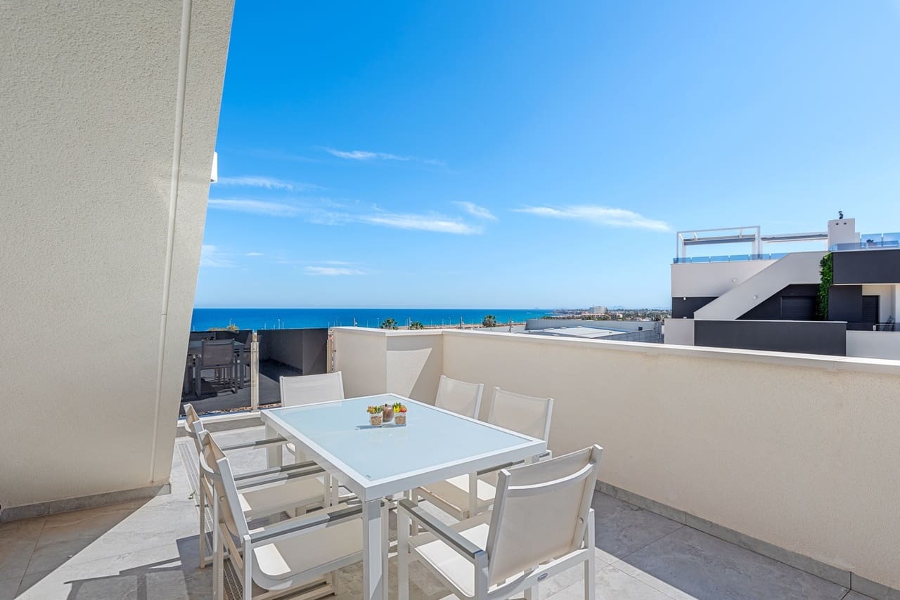 3 soveværelse Penthouse til salg i Orihuela Costa med swimmingpool - € 990.000 (Ref: 9029275)