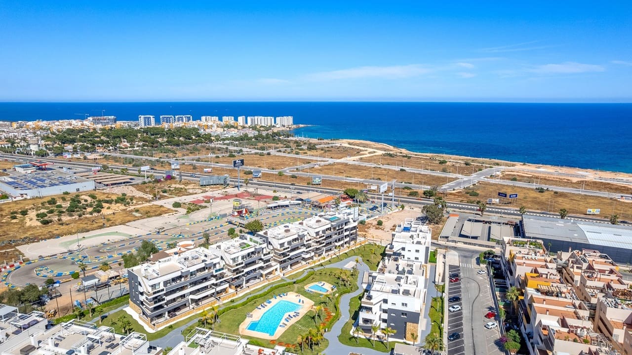 3 soveværelse Penthouse til salg i Orihuela Costa med swimmingpool - € 990.000 (Ref: 9029275)