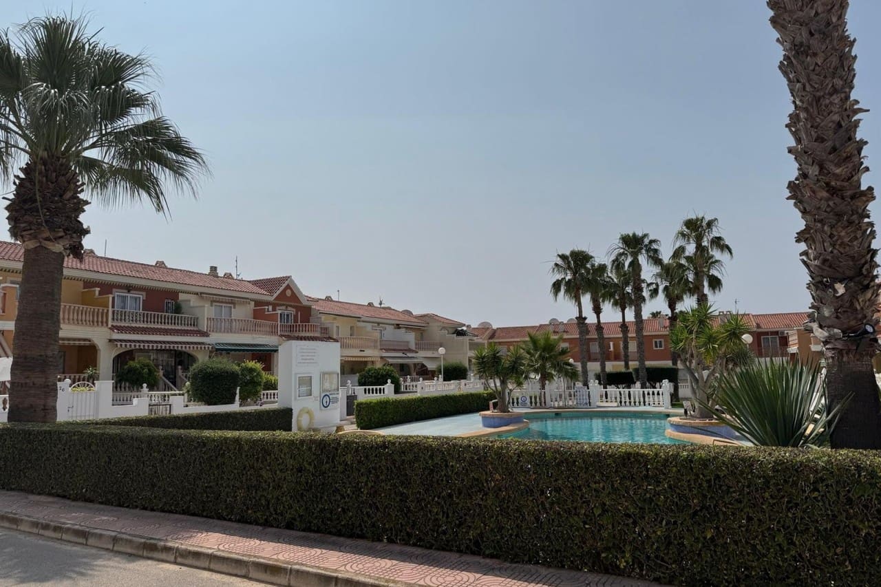 3 quarto Casa em Banda para venda em Ciudad Quesada com piscina - 249 995 € (Ref: 9031405)