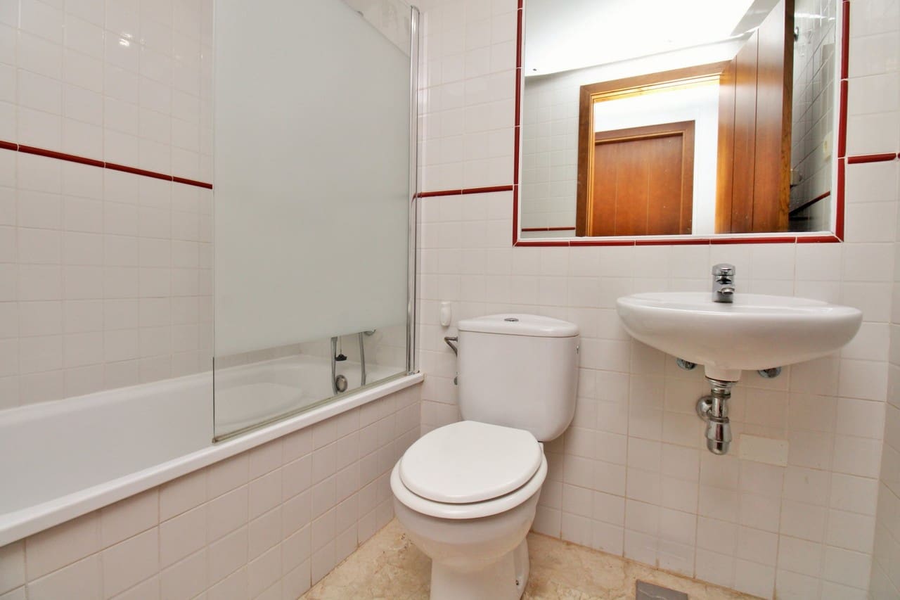 2 bedroom Apartment for sale in Orihuela Costa with pool - € 245,000 (Ref: 9048563)