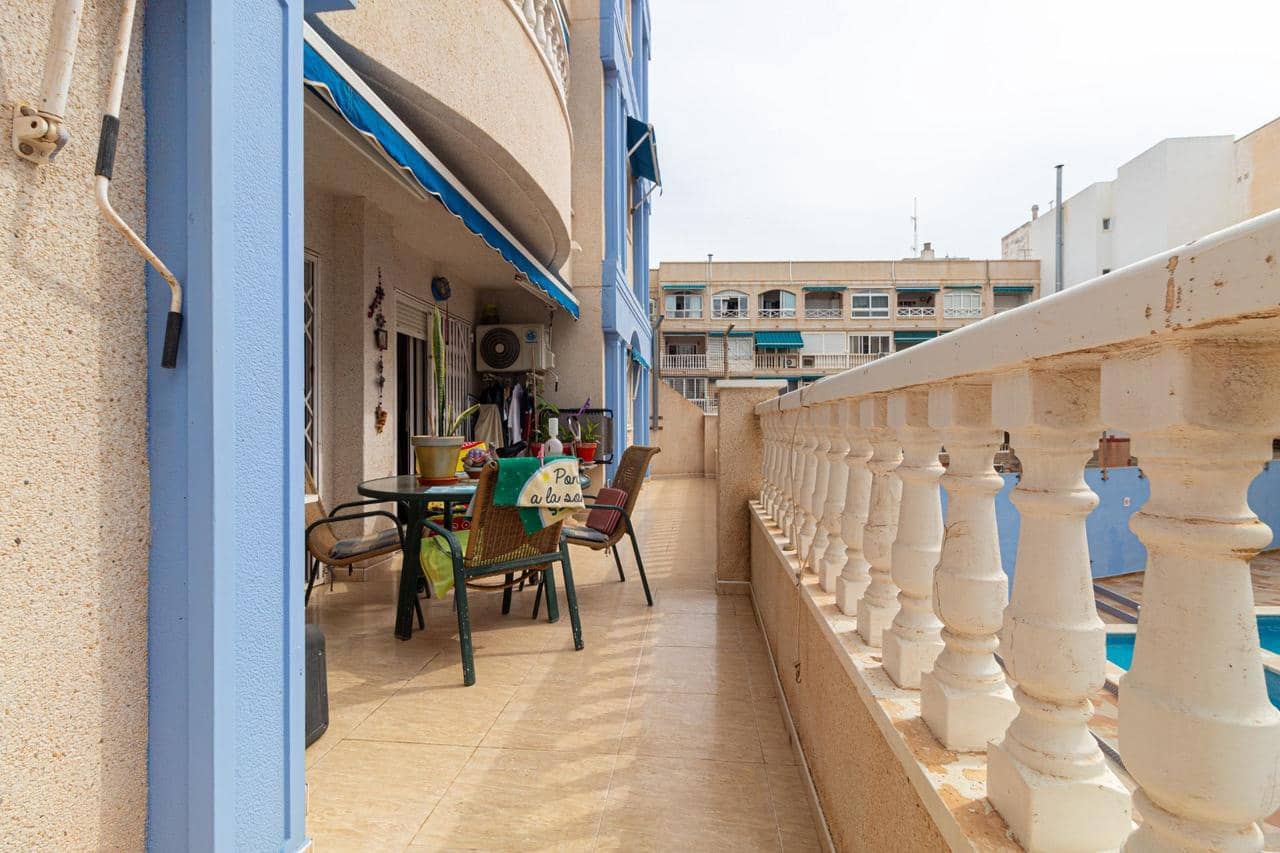 Apartamento de 3 habitaciones en Torrevieja en venta con piscina - 250.000 € (Ref: 9074910)
