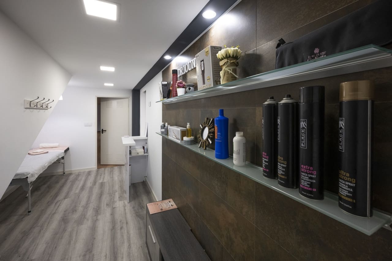 4 bedroom Villa for sale in Avileses with pool garage - € 1,350,000 (Ref: 9081359)