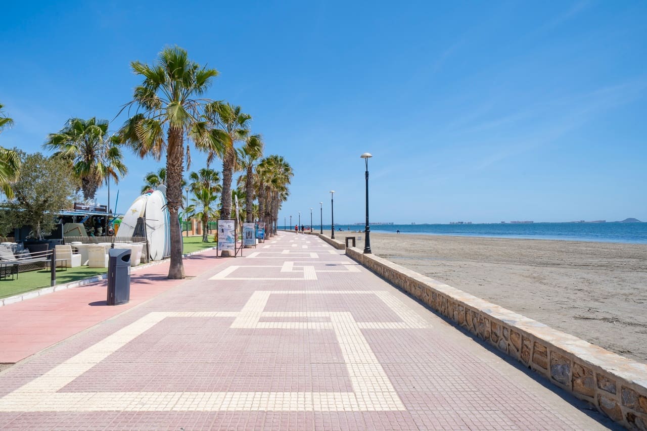 3 soverom Leilighet til salgs i Los Alcazares med svømmebasseng - € 290 000 (Ref: 9081361)