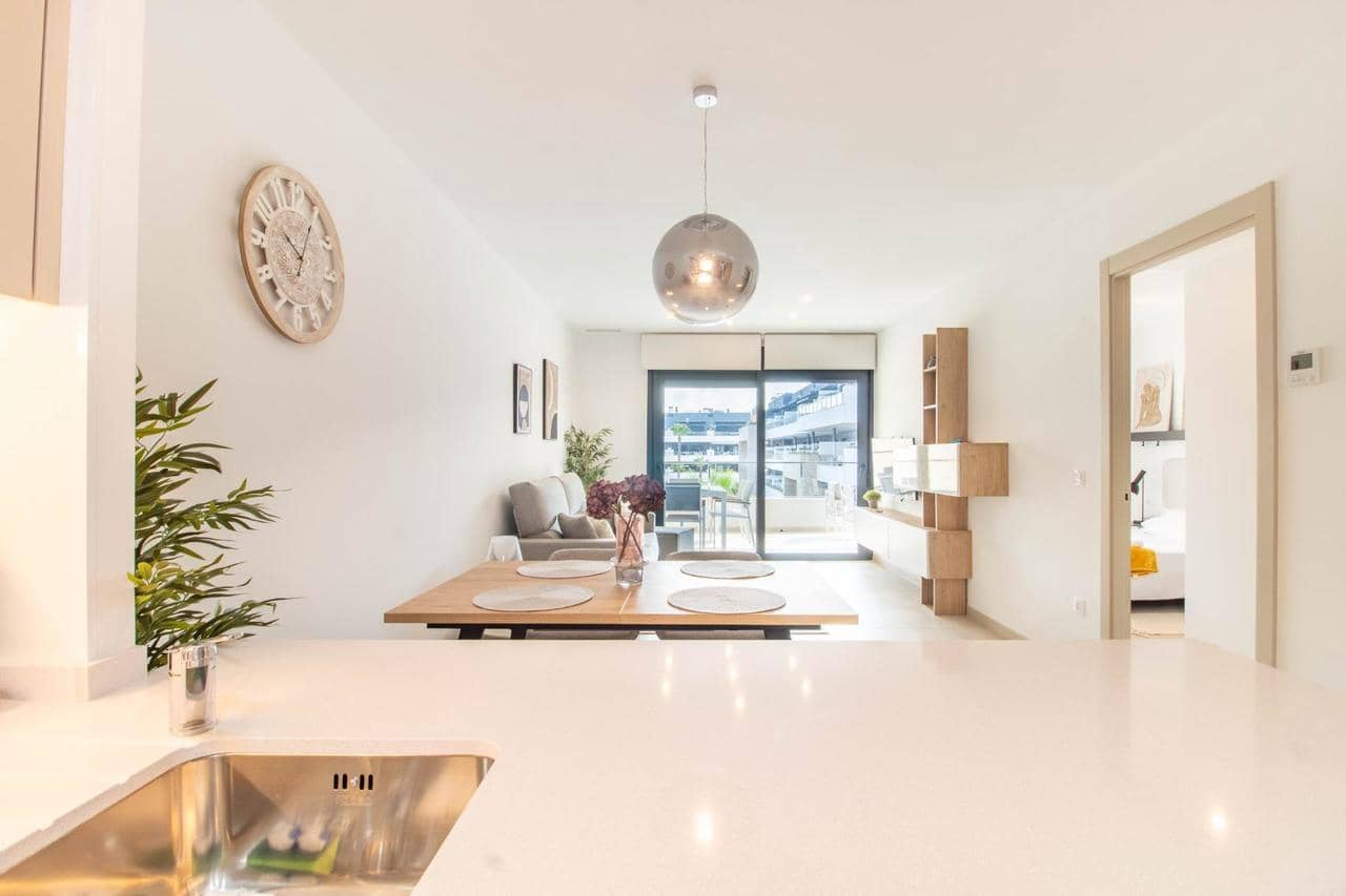 Apartamento de 2 habitaciones en Orihuela Costa en venta - 395.000 € (Ref: 9106353)