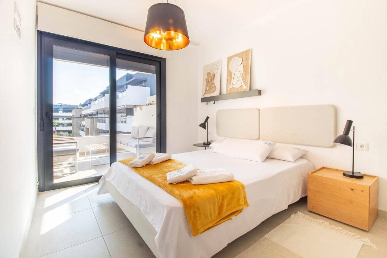 Apartamento de 2 habitaciones en Orihuela Costa en venta - 395.000 € (Ref: 9106353)