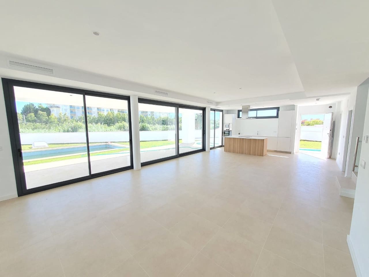 4 chambre Villa/Maison à vendre à La Duquesa / Puerto de la Duquesa avec piscine - 1 065 000 € (Ref: 9112004)