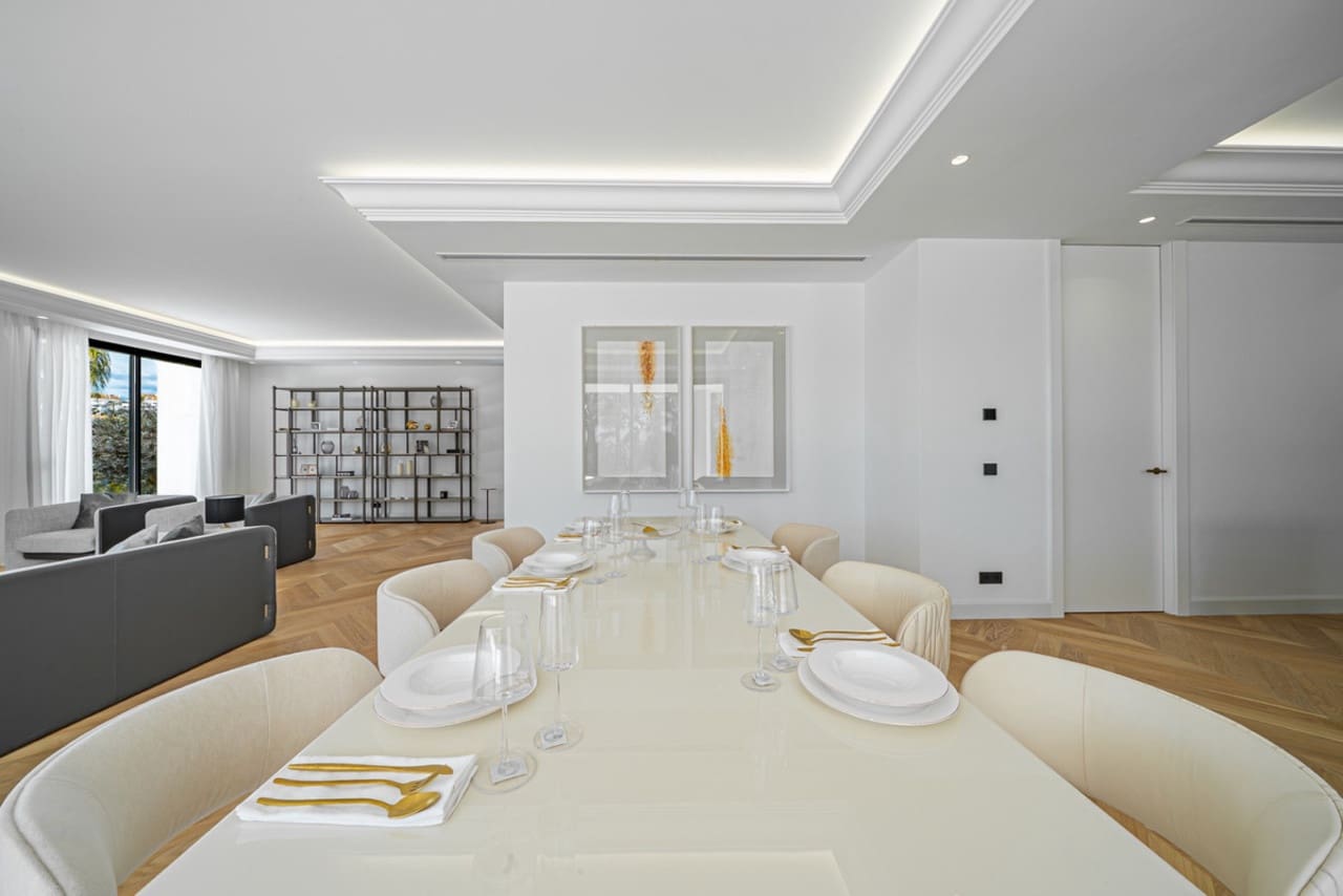 6 sypialnia Willa na sprzedaż w Marbella z basenem - 6 400 000 € (Ref: 9112038)