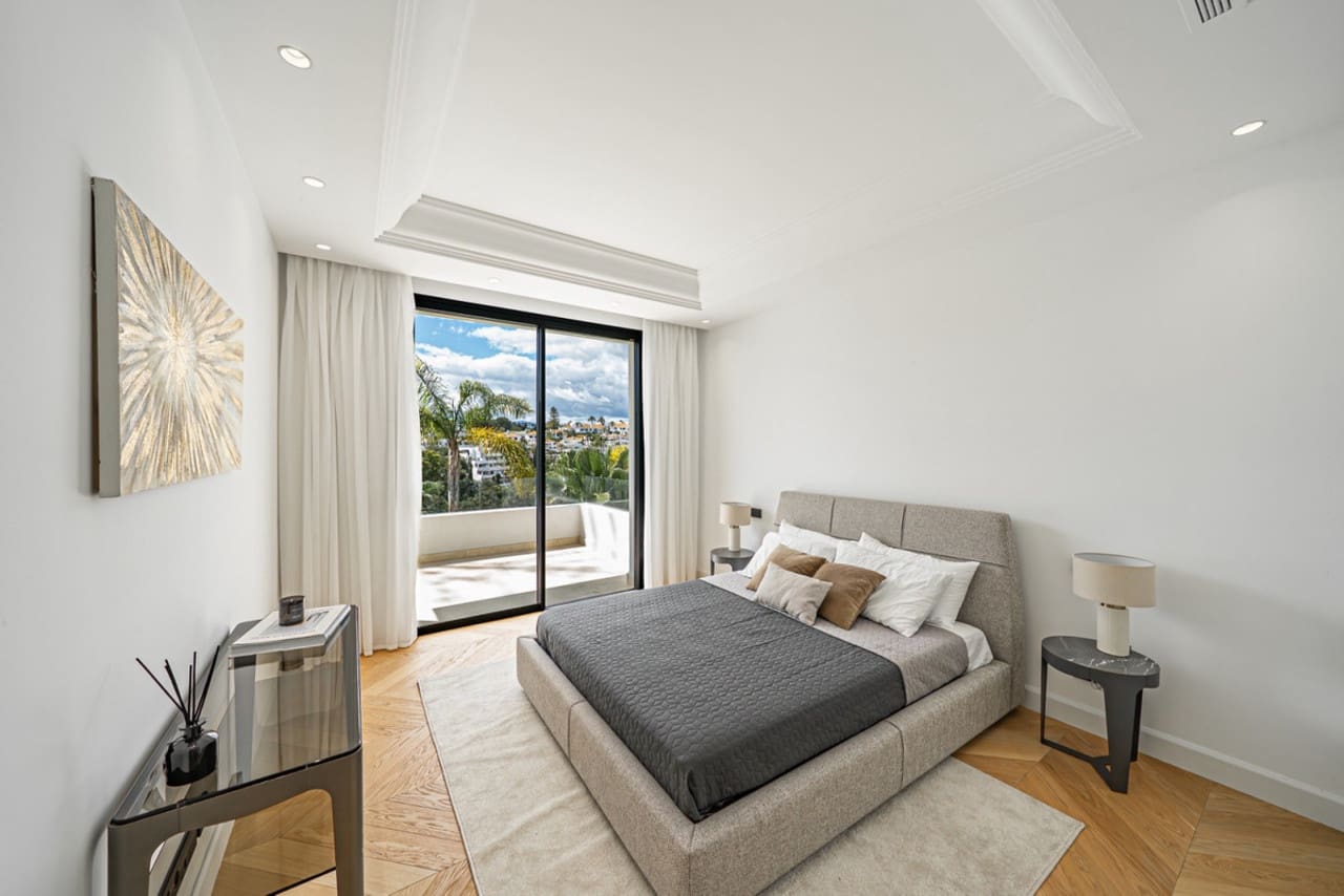 6 sypialnia Willa na sprzedaż w Marbella z basenem - 6 400 000 € (Ref: 9112038)