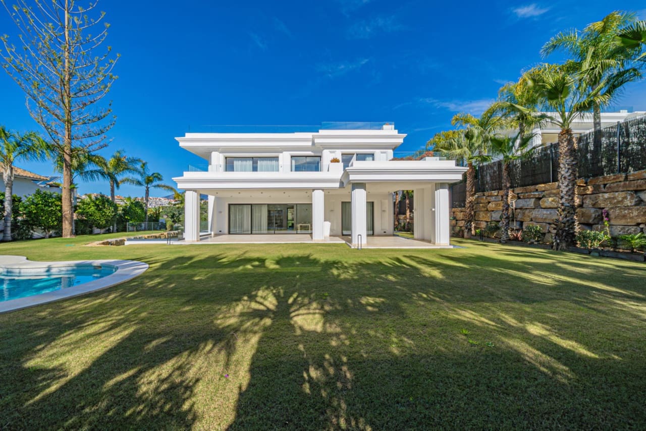 6 sypialnia Willa na sprzedaż w Marbella z basenem - 6 400 000 € (Ref: 9112038)