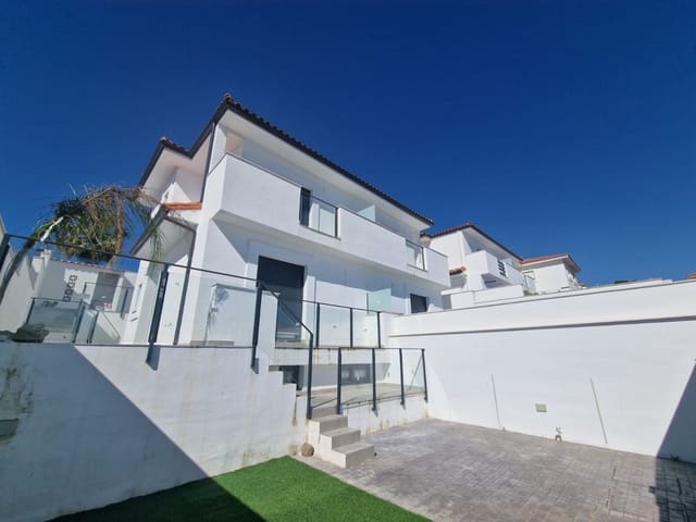 2 soveværelse Villa til salg i Manilva Pueblo, Manilva - € 385.000 (Ref: 9124818)