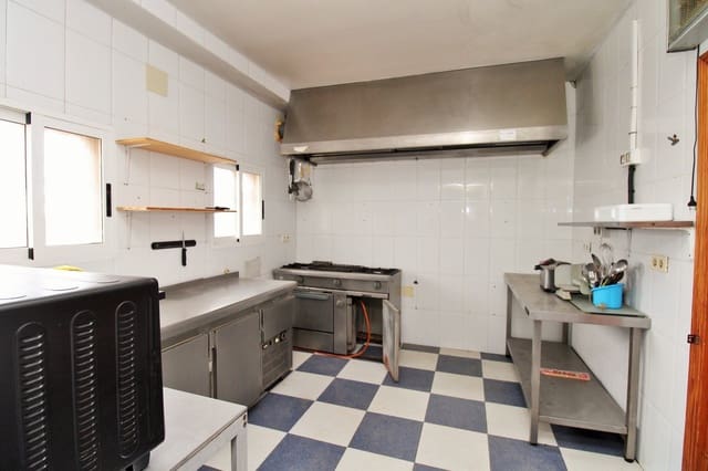 Local Comercial de 3 habitaciones en Villamartin, Orihuela en venta - 374.900 € (Ref: 9126633)