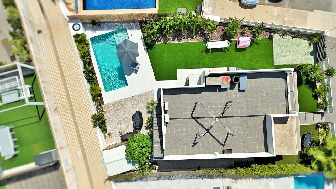 3 soverom Villa til salgs i La Zenia med svømmebasseng - € 499 000 (Ref: 9133999)