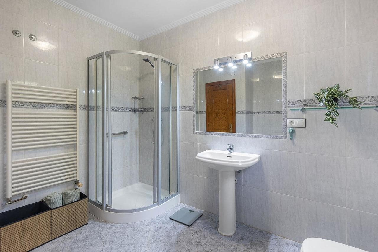 Chalet de 2 habitaciones en Pilar de la Horadada en venta - 739.000 € (Ref: 9136881)