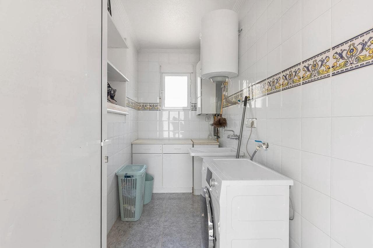 Chalet de 2 habitaciones en Pilar de la Horadada en venta - 739.000 € (Ref: 9136881)