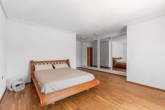 Chalet de 2 habitaciones en Pilar de la Horadada ciudad, Pilar de la Horadada en venta - 739.000 € (Ref: 9136881)