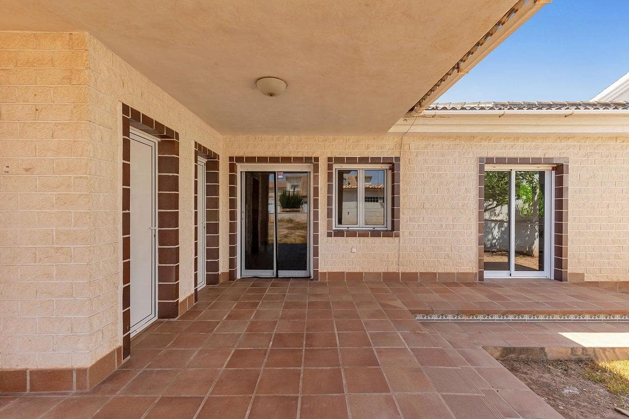 Chalet de 2 habitaciones en Pilar de la Horadada en venta - 739.000 € (Ref: 9136881)