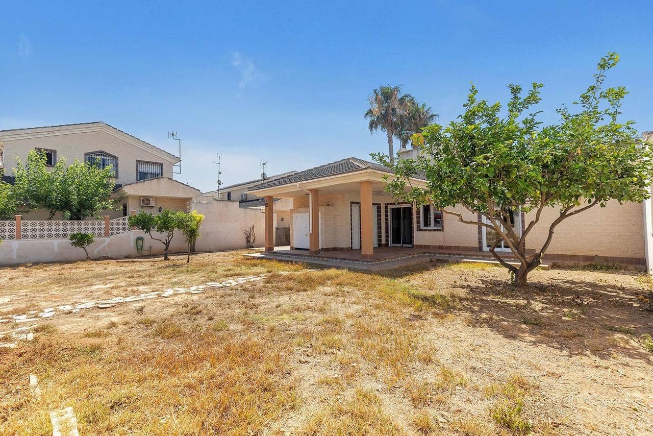 Chalet de 2 habitaciones en Pilar de la Horadada en venta - 739.000 € (Ref: 9136881)