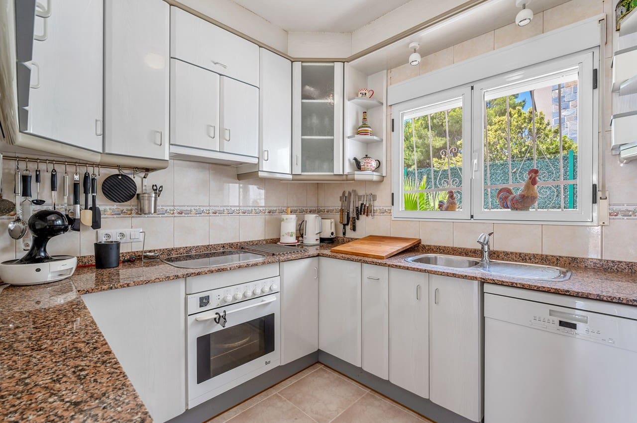 3 soverom Villa til salgs i Ciudad Quesada med svømmebasseng - € 490 000 (Ref: 9141450)