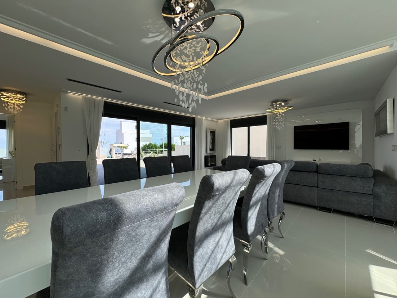 5 camera da letto Villa in vendita in San Miguel de Salinas con piscina garage - 849.000 € (Rif: 9146871)