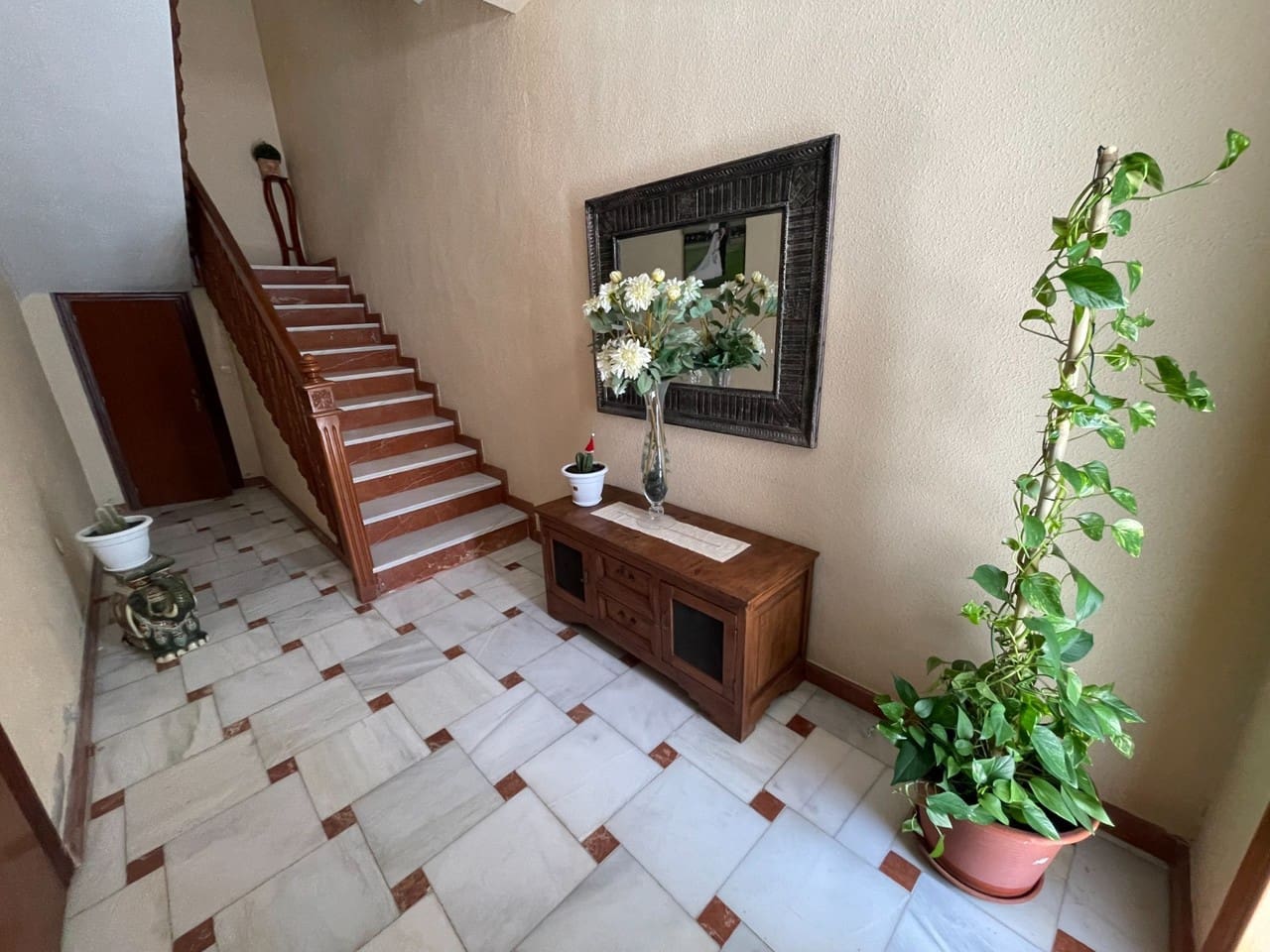 5 soveværelse Villa til salg i San Miguel de Salinas med garage - € 299.900 (Ref: 9154790)