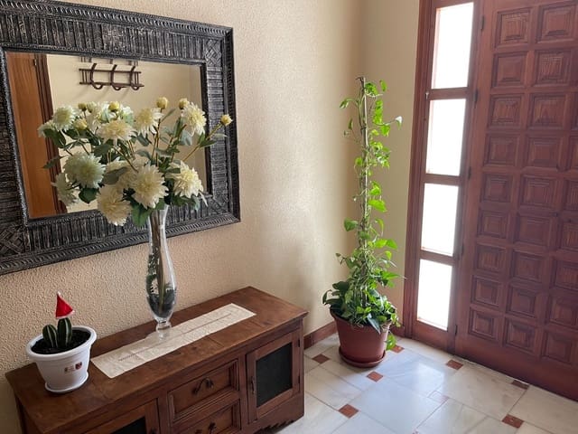 5 soveværelse Villa til salg i San Miguel de Salinas med garage - € 299.900 (Ref: 9154790)