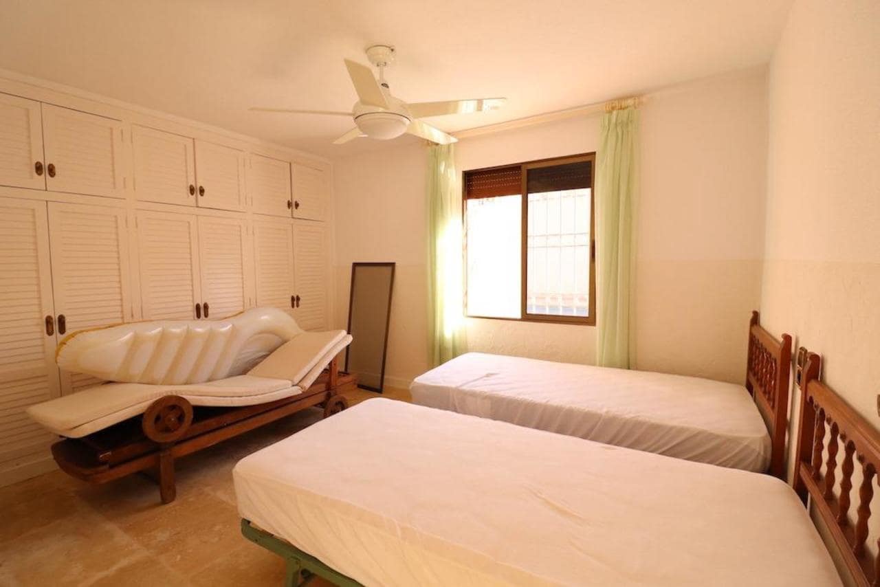 5 quarto Moradia para venda em Cabo Roig - 760 000 € (Ref: 9154797)