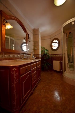 8 slaapkamer Villa te koop in Zona Pueblo, Guardamar del Segura - € 800.000 (Ref: 9154799)