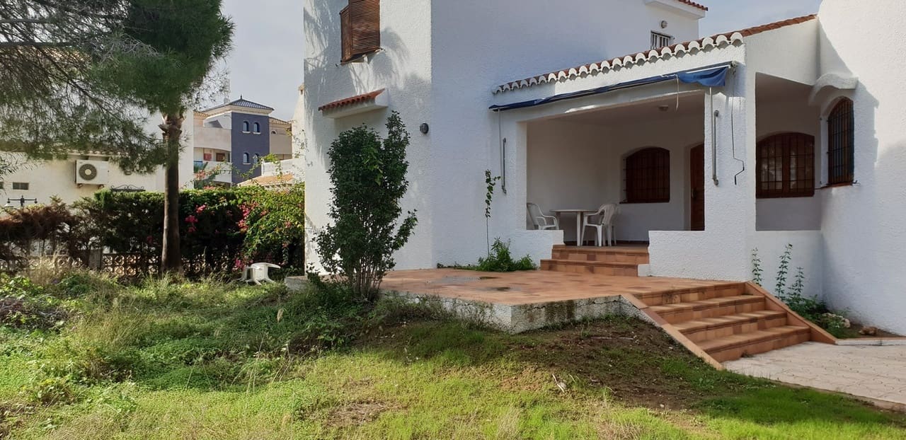 3 makuuhuone Huvila myytävänä paikassa La Zenia - 750 000 € (Ref: 9154804)