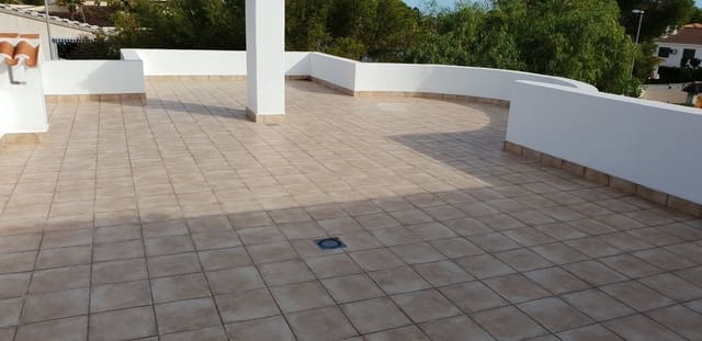 3 makuuhuone Huvila myytävänä paikassa La Zenia, Orihuela - 750 000 € (Ref: 9154804)