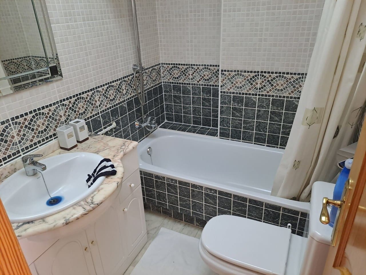 2 sypialnia Apartament na sprzedaż w Guardamar del Segura - 240 000 € (Ref: 9154812)