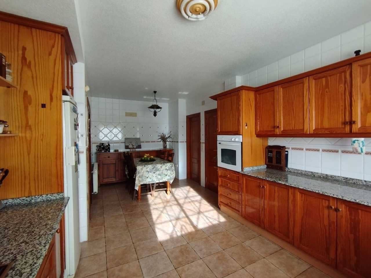 6 bedroom Villa for sale in Torrevieja - € 559,000 (Ref: 9154828)