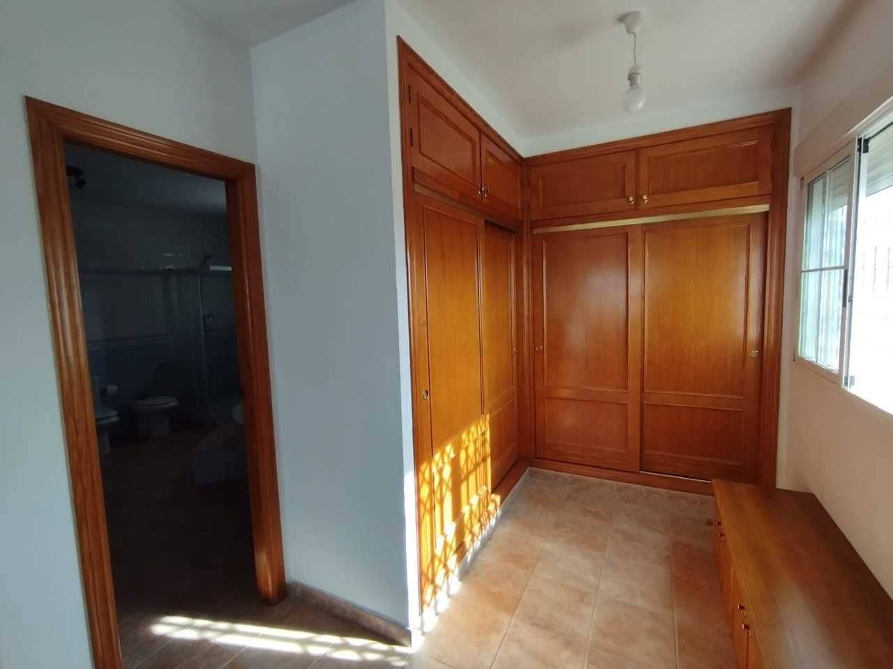 6 bedroom Villa for sale in Torrevieja - € 559,000 (Ref: 9154828)