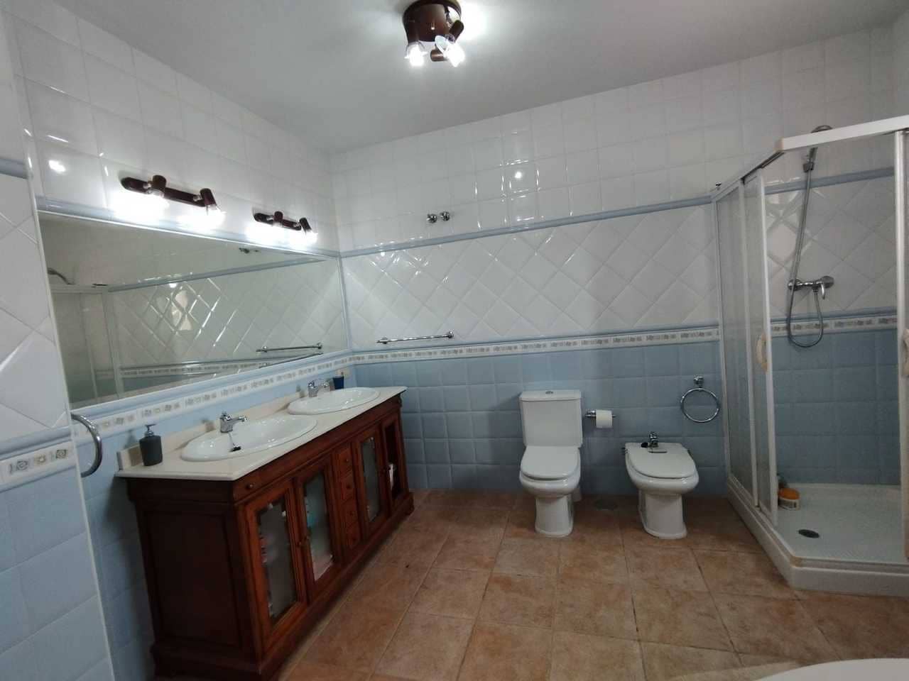 6 bedroom Villa for sale in Torrevieja - € 559,000 (Ref: 9154828)