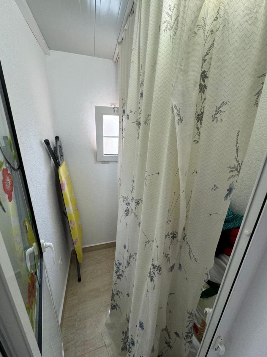 4 makuuhuone Huvila myytävänä paikassa Orihuela Costa mukana uima-altaan - 212 000 € (Ref: 9154834)