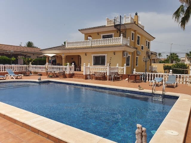 6 Zimmer Villa zu verkaufen in Los Balcones - 617.000 € (Ref: 9154837)