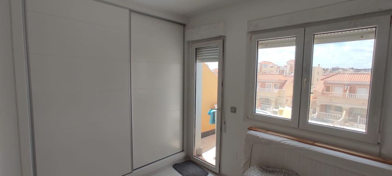 3 bedroom Villa for sale in Orihuela Costa - € 369,000 (Ref: 9154847)