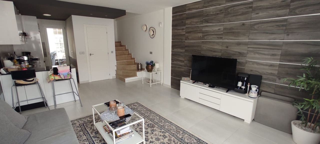 3 bedroom Villa for sale in Orihuela Costa - € 369,000 (Ref: 9154847)