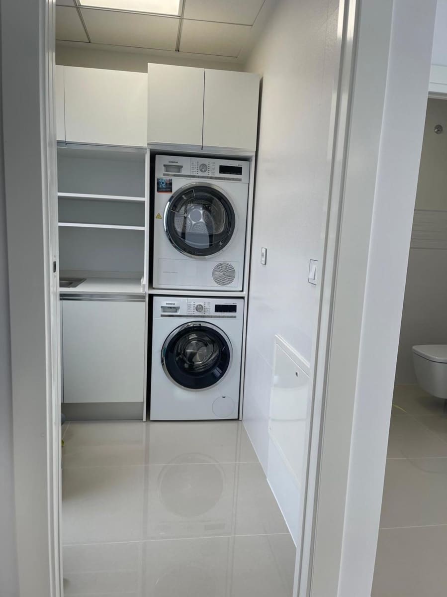 5 quarto Moradia para venda em San Miguel de Salinas com piscina - 995 000 € (Ref: 9154850)